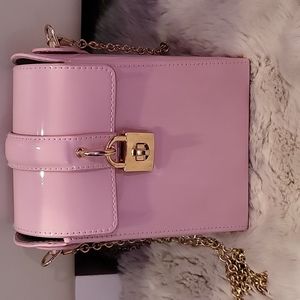 Kawaii shoulder bag (with gold detailing)